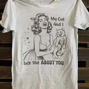 White Cat Lover Graphic T-Shirt
